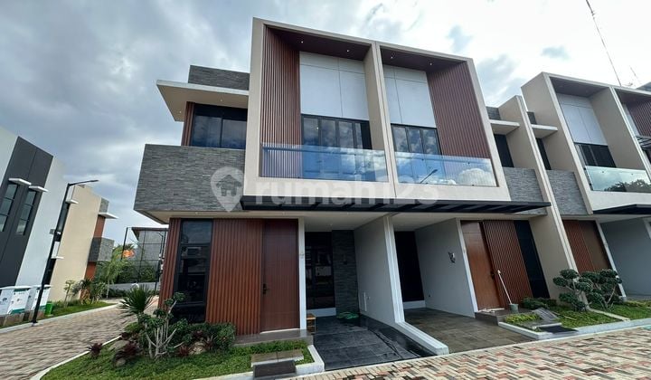 Rumah Siap Huni Sertifikat SHM Anti Banjir di Meruya Jakarta Barat