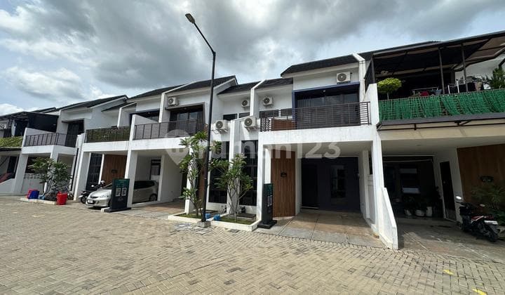 Rumah Premium Siap Huni 2 Lantai 4 Kamar Tidur