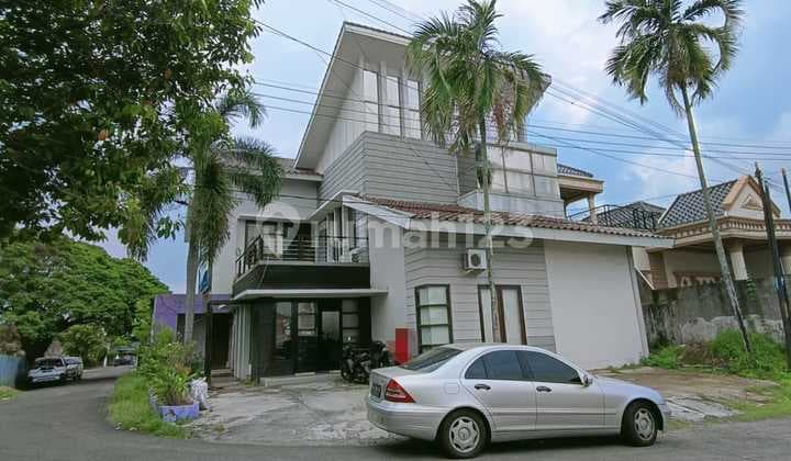 Dijual Rumah Mewah 3 Lantai Di Kawasan Elit Kambang Iwak, Palembang