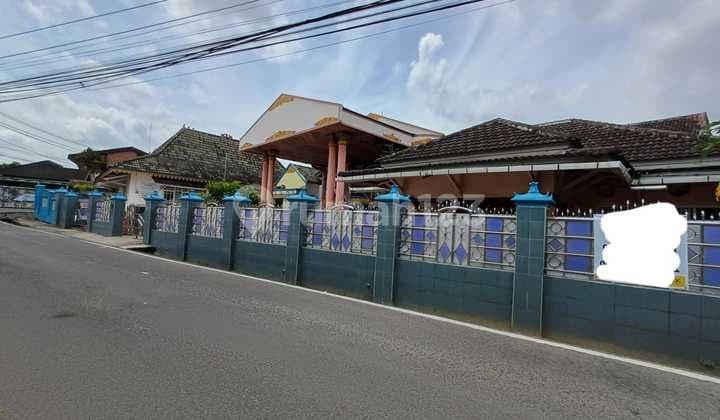 Dijual Cepat Rumah Mewah Luas Bonus Kolam Renang + 3 Unit Rumah Sewa di Ilir Barat 1 Palembang