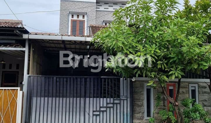 DIJUAL CEPAT RUMAH (BU) DEKAT TENGAH KOTA 2 LANTAI