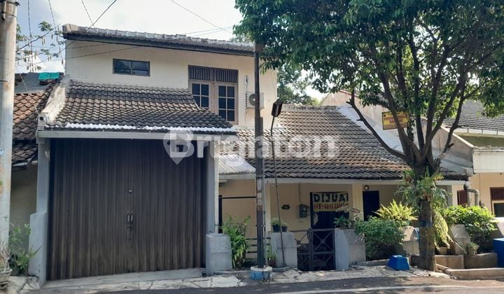 DIJUAL RUMAH DITENGGER JUAL RUMAH HITUNG TANAH