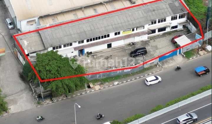 Hot Deal Exclusive Warehouse by the Main Road