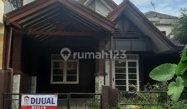 Strategic Location House in Taman Yasmin Bogor