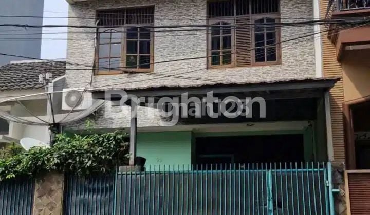 RUMAH 2 LANTAI GADING SERPONG SIAP HUNI AMAN NYAMAN LOKASI STRATEGIS