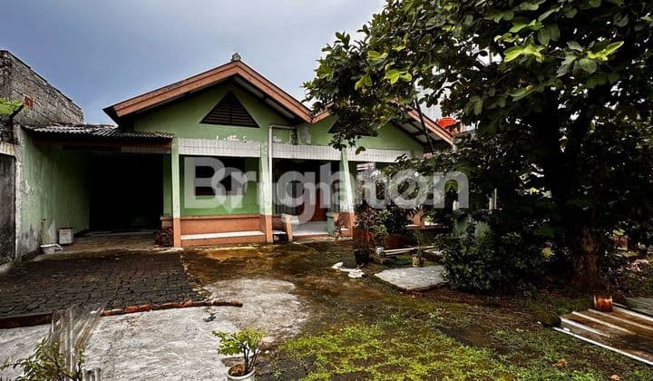 HOUSE AND LAND IN SUKMAJAYA DEPOK, SPACIOUS, GREEN, COMFORTABLE, FLOOD-FREE