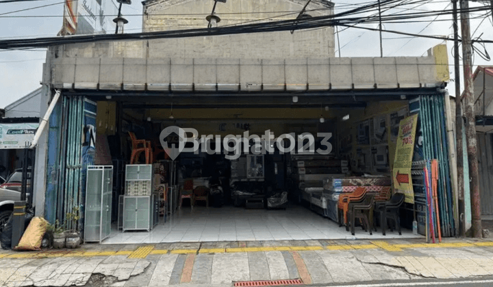 TOKO STRATEGIS DEPOK PINGGIR JALAN SIAP USAHA RAMAI MAKSIMAL