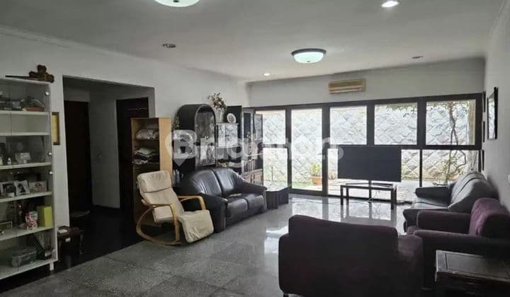 RUMAH LUAS JELAMBAR JAKARTA BARAT FULLY FURNISHED SIAP HUNI