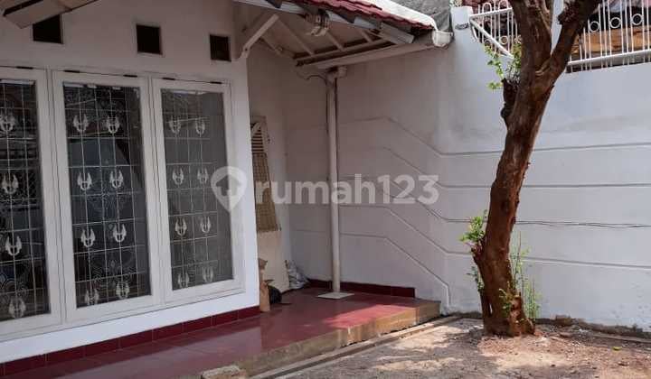 Rumah Bagus Kebon Jeruk Siap Huni Strategis