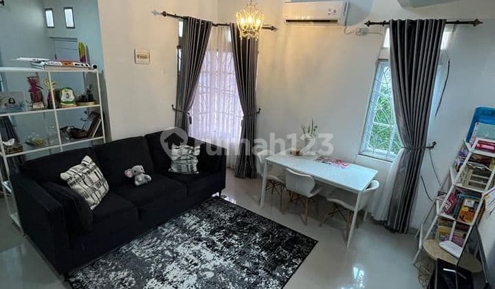 Rumah Hook 2 Lantai – Cinere, Depok Bebas Banjir