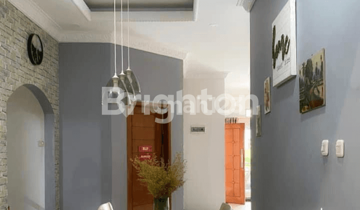 2-STORY HOUSE IN CENGKARENG WEST JAKARTA LUXURY RENOVATION READY TO OCCUPY COMFORTABLE SAFE STRATEGIC LOCATION