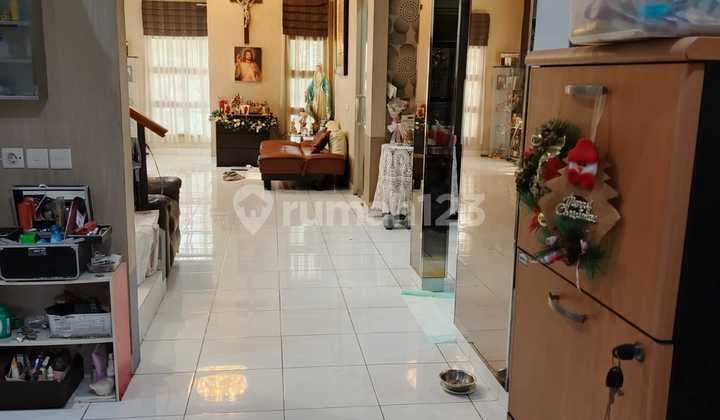For Sale: Hook House in Gading Serpong, Pondok Hijau Golf