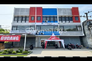 "Exclusive Shop House for Rent 5 Minutes from Manggar Toll Road Balikpapan"