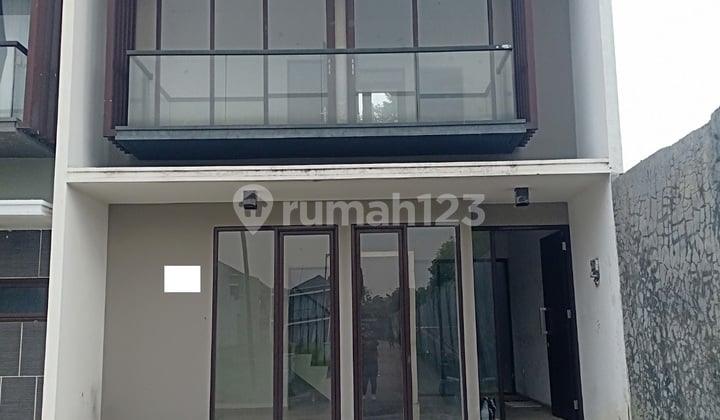 Rumah Baru Siap Huni di Cluster Greenwood - Renov 2024 Bebas Banjir & Lokasi Strategis!