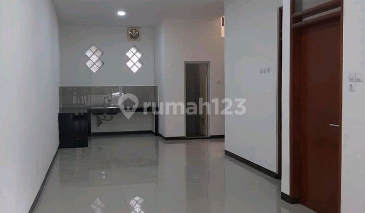 Jual Rumah 2 Lantai Sudah Renovasi di Tki 1 Bandung