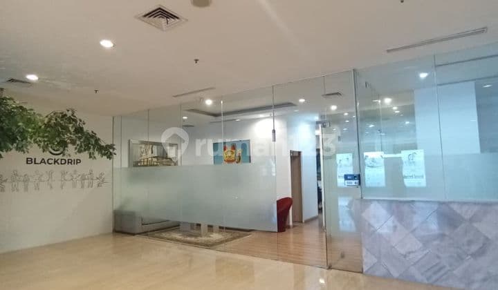 Sewa Ritel Luas 150 di Sentraya Blok M Kebayoran Baru Jakarta Selatan