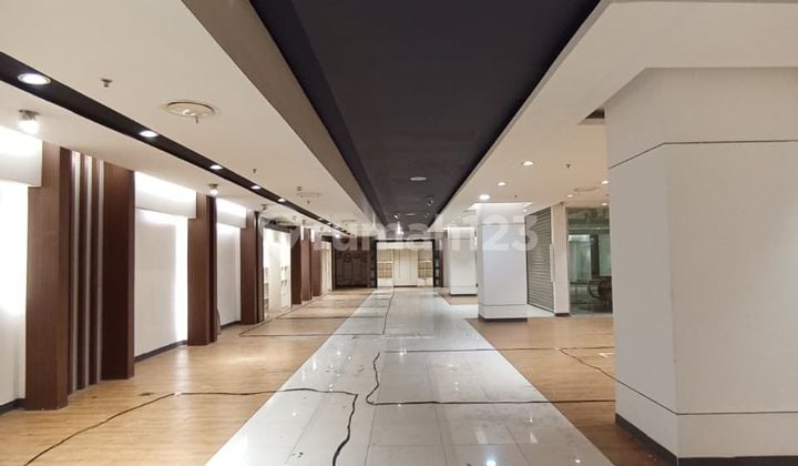 LEASE OFFICE SPACE 2294 SQUARE METERS 5TH FLOOR IN BUILDING A PASARAYA BLOK M KEBAYORAN BARU SOUTH JAKARTA