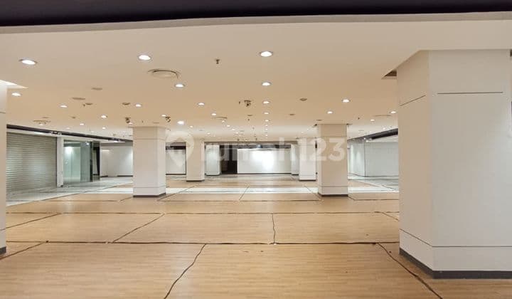 Sewa Office Luas 5366 di Gedung A Pasaraya Blok M Kebayoran Baru Jakarta Selatan