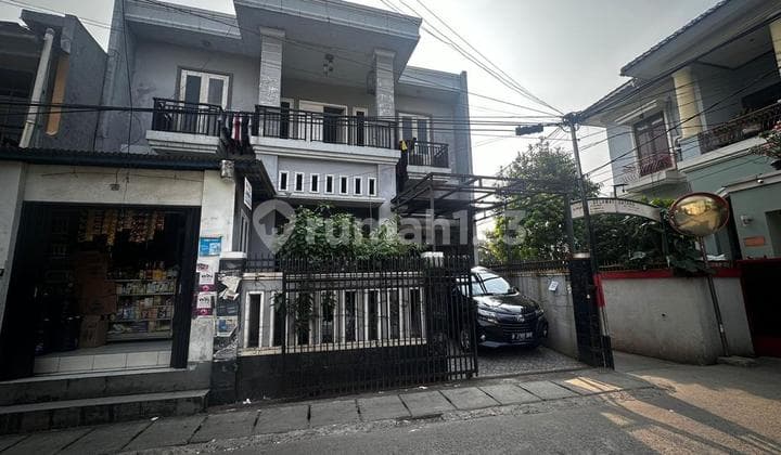 FOR SALE SECOND HOUSE 148 SQ.M ON KAMBOJA STREET, HALIM, EAST JAKARTA