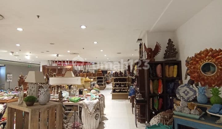 Sewa Ritel Luas 121 di Blok M Pasaraya Kebayoran Baru Jakarta Selatan