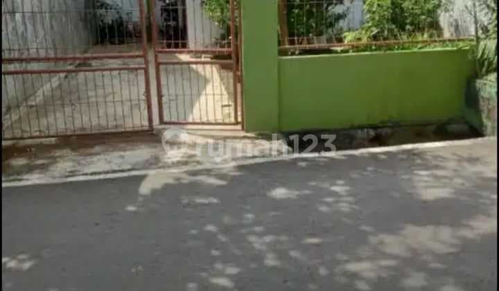 JUAL RUMAH HITUNG BANGUNAN LUAS 317 DI KLENDER JAKARTA TIMUR