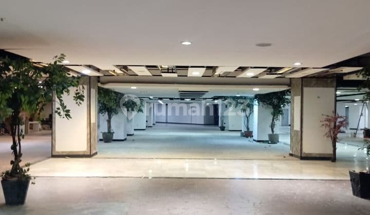 Sewa Ritel Luas 100 di Blok M Pasaraya Kebayoran Baru Jakarta Selatan