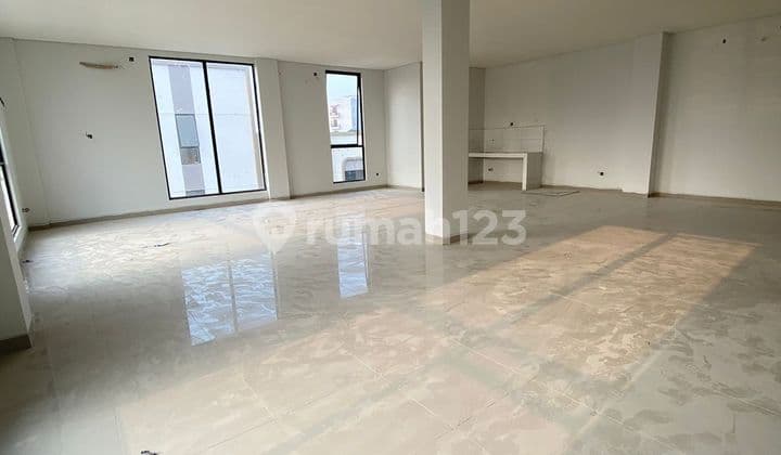 Disewakan Ruko Gandeng Hoek Lokasi Premium di Illago Grande Gading Serpong, Tangerang