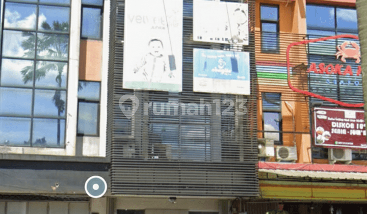 Ruko di Jl Boulevard Gading Serpong