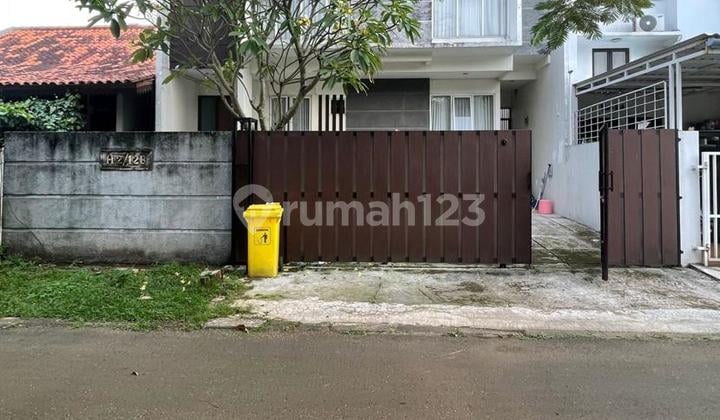 Rumah Bagus Furnished di Kencana Loka Bsd, Tangerang Selatan