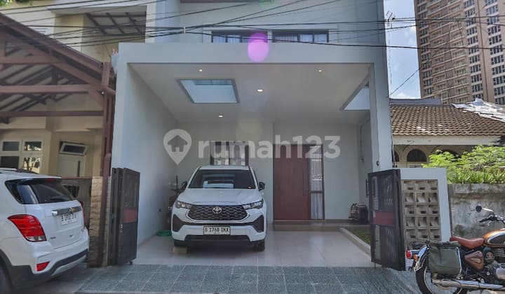 Rumah Baru Furnished di Pondok Indah Jakarta Selatan