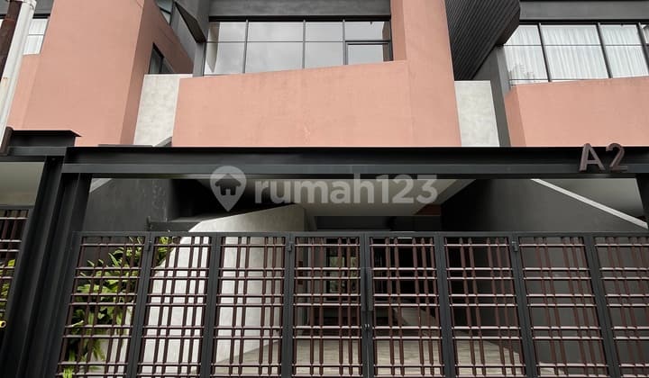Strategic Elite Complex House in Kemang Ampera, Jakarta