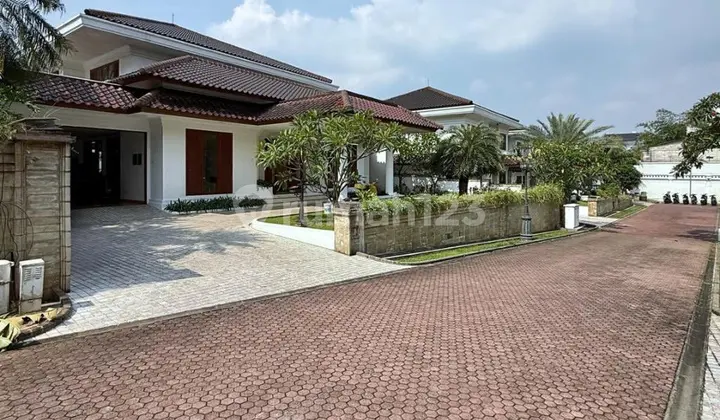 Rumah Mewah Dalam Cluster di Kemang Pejaten Barat Jakarta