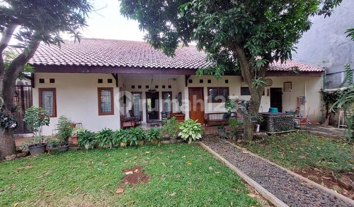 Rumah Bagus di Kavling Polri SHM Ampera, Jakarta Selatan