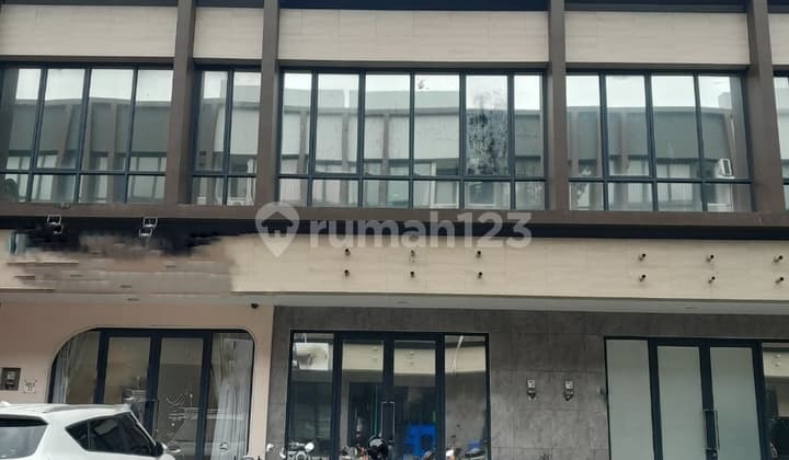 Disewakan Ruko Northrige 3 Lantai di BSD