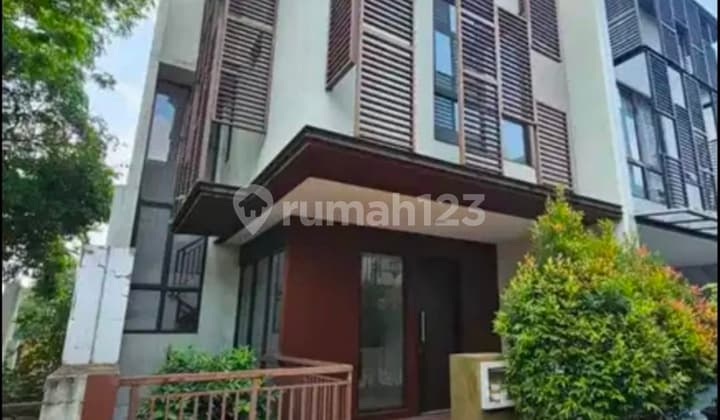 Dijual Rumah Whelford Greenwich di Hoek, BSD City