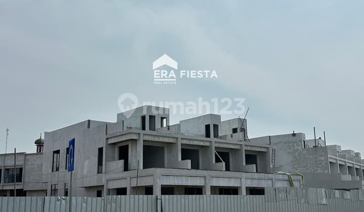 Ruko Hoek Hadap Danau Sorento Grande East Jual Cepat