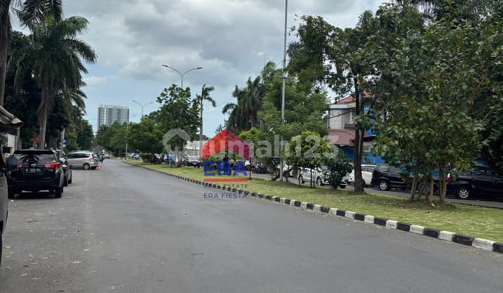 Tanah Puri Kembangan Dekat Permata Buana Siap Bangun Zona Komersil