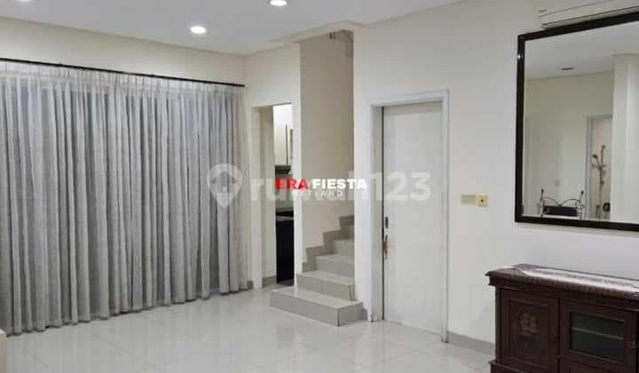 Green Lake City Latin America Cluster House 10 Meters Wide Semi Furnished