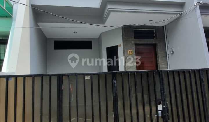 For Sale New 2.5-Story House in Tanjung Duren, Strategic Location