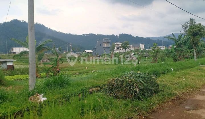 Tanah Metro Kota Wisata Batu Akses Mobil View Pemandangan Gunung