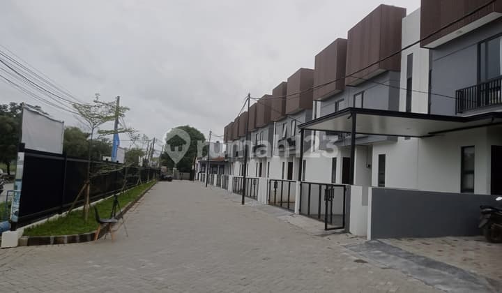 Rumah + Usaha Siap Pakai di Permata Kota Tangerang