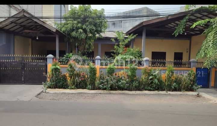 Dijual Rumah 1 Lantai Dengan Luas Tanah 430m2, Siap Huni Di Cengkareng Jakarta Barat