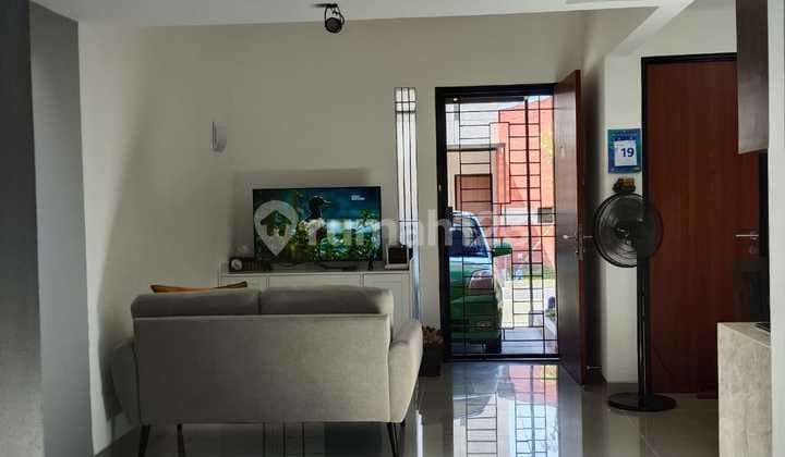 Dijual Rumah Murah Lengkap Dengan Perabotnya ( Full Furnished) Di Cluster Smanea Hills Parung Panjang