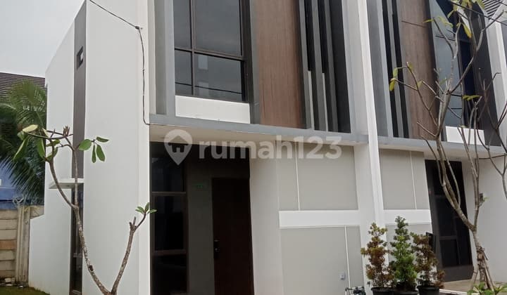 Rumah Siap Huni 2 Lantai Lengkap Dengan Fasilitas Kolam Renang Di Safira Aryana Karawaci Tangerang