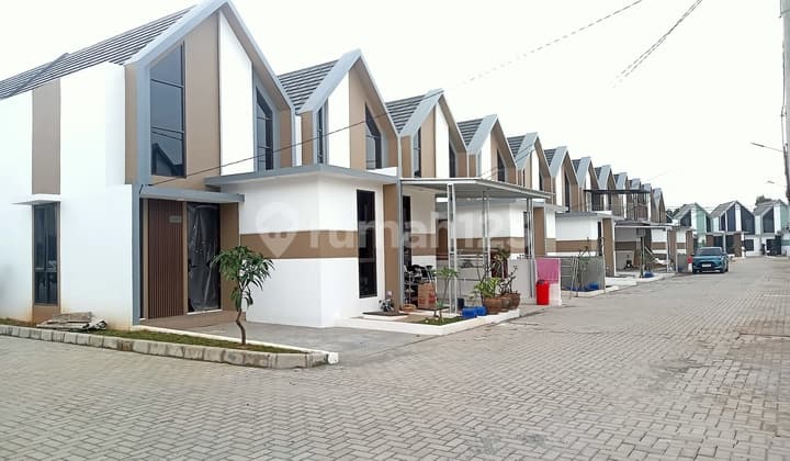 Rumah Siap Huni Dengan Fasilitas Kolam Renang Di Safira Aryana Karawaci Tangerang