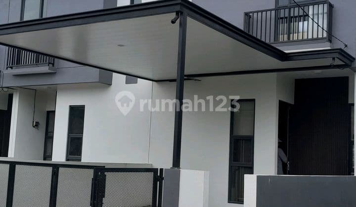 Rumah Siap Huni 2 Lantai dengan 3 Kamar Tidur di Cluster Torenia Permata Tangerang