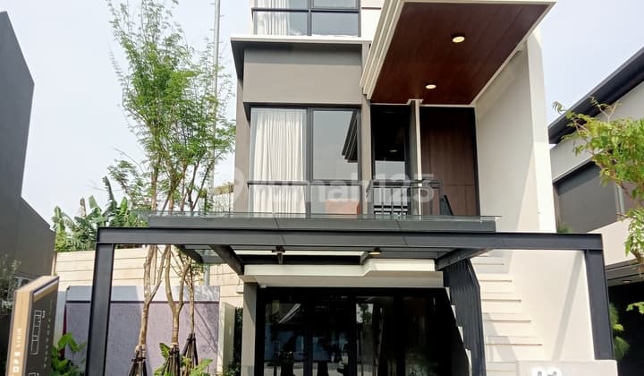 Rumah Cantik 3 Lantai Dan 3 Kamar Tidur Dengan Lokasi Strategis Di Park Serpong Legok Tangerang
