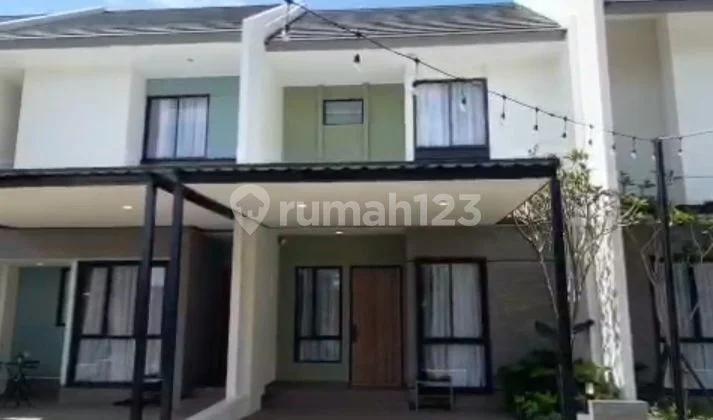 Luxurious 2-Story House With Strategic Location In Ayodya Tangerang