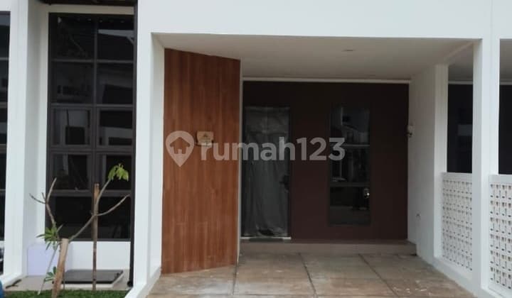 Rumah Cantik Full Furnished 2 Lantai Siap Huni Di Cluster Kristal Aryana Karawaci Tangerang