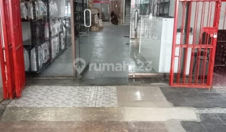 Ruko 4 Lantai di Roxy Jakarta Pusat Bekas Kosan Siap Pakai dan Furnished